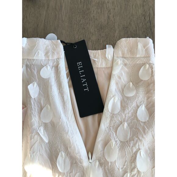 Elliat Tromso Maxi Skirt in Ivory - S - Picture 5 of 6